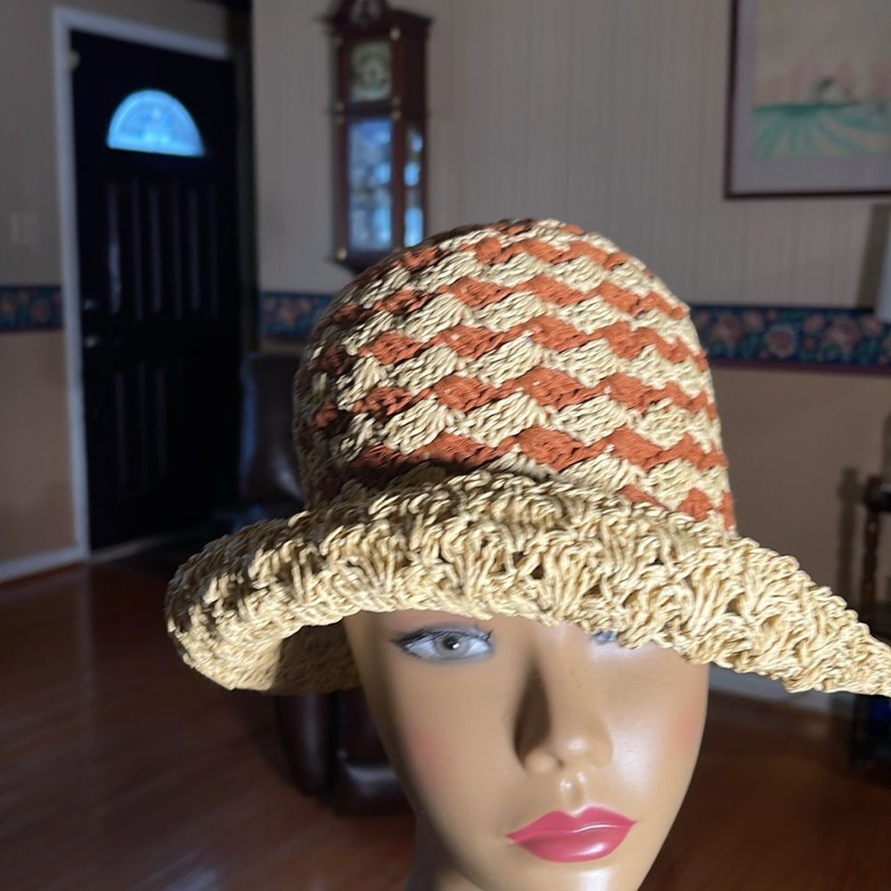 Daniele Meucci Vintage Woven Tan and Brown Women's Hat - Picture 2 of 8